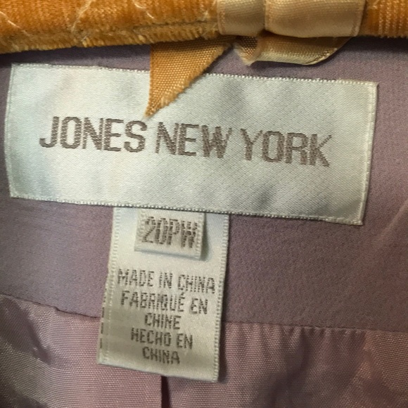 Jones New York silk blazer (Petite) - Picture 2 of 6